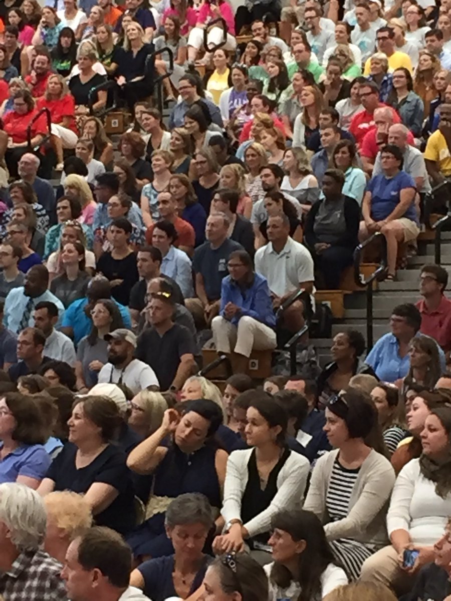 ckeiser85's tweet photo. A beautiful group of educators! 1300+ @k12albemarle teachers gather together to hear inspiring message from Supt. Matt Haas. Ready to do our very best for each student! @Matthew15783792 https://t.co/ekInHElpq0