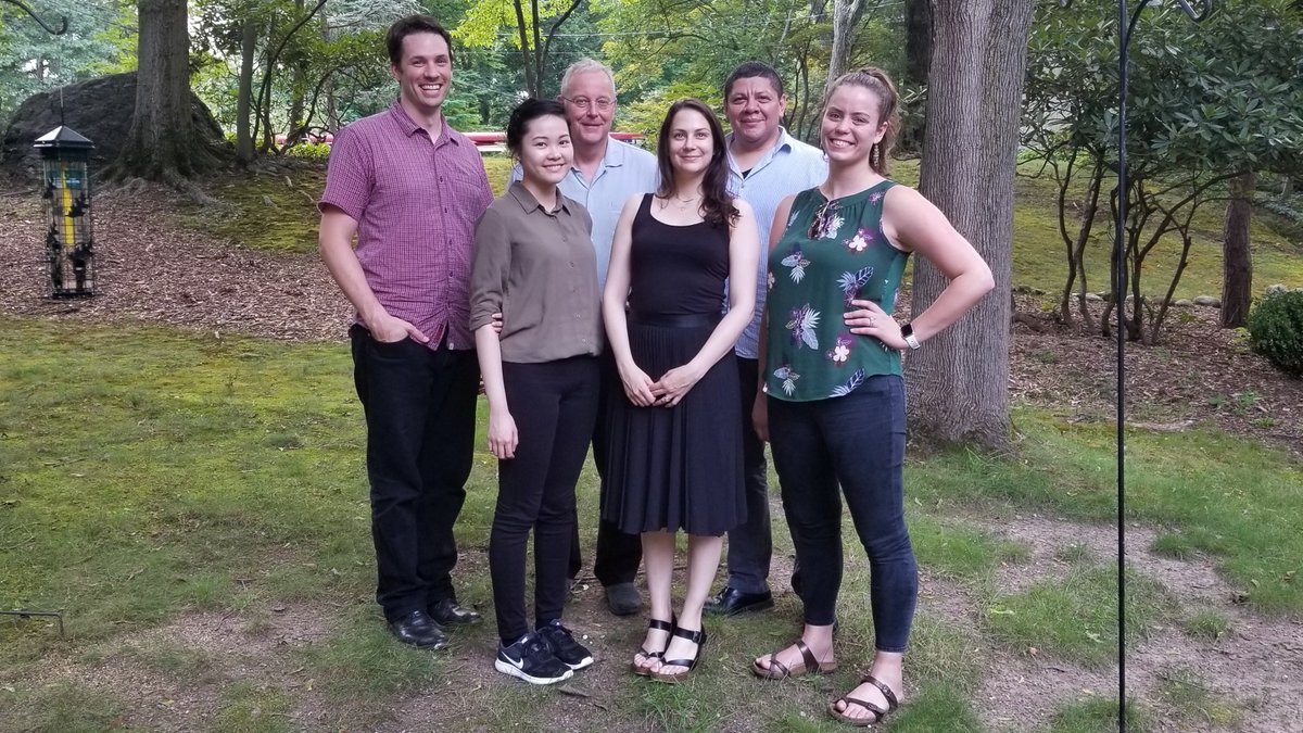kayser_lab's tweet photo. Lab picnic at Jürgen's, ft. past research assistants and our new post-doc Ezra Smith (left)! Ezra just completed his PhD in #ClinicalPsychology at the University of Arizona. Welcome! https://t.co/nl5gclmlax