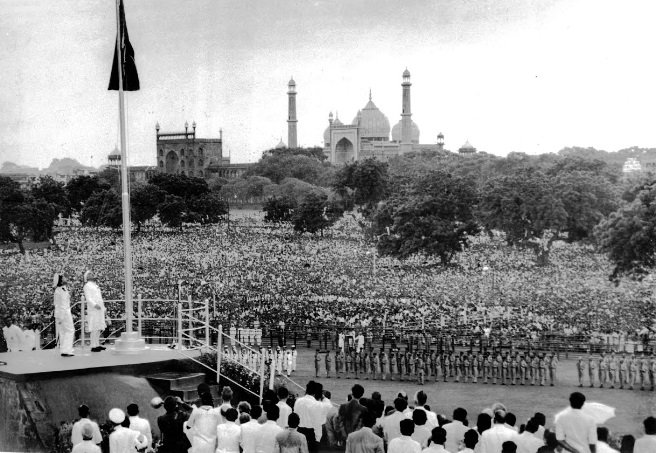 16 August 1947 :: PM Jawaharlal Nehru Unfurling National Flag at Red Fort ,  Delhi ( Photo - Nehru Memorial Museum & Library )