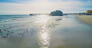 DaytonaBeachFun's tweet photo. A8: To a beautiful stretch of wide-open sand shimmering in the in the morning sunlight. #FLTravelChat https://t.co/Ih0zq7Q9iQ
