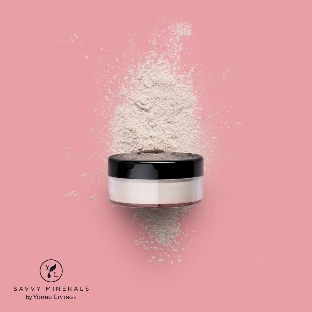 youngliving's tweet photo. Great makeup is so mattifying. 😉 Shop now: https://t.co/2VWLG2mJbv #SavvyMinerals #MatteVeil #yleo https://t.co/rhAVthCdzJ