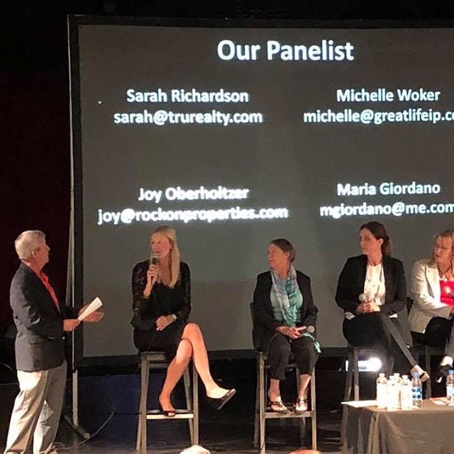 trurealty's tweet image. Our Broker @sarah_richardson_trurealty_ speaking last night at @arizona_reia . #trutechnology #trutakeover ift.tt/2OAD2x1