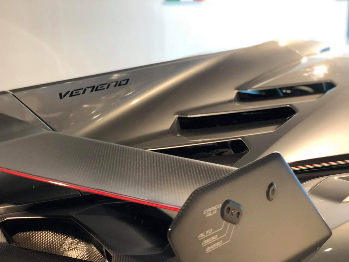 Earlsimxx tweet picture