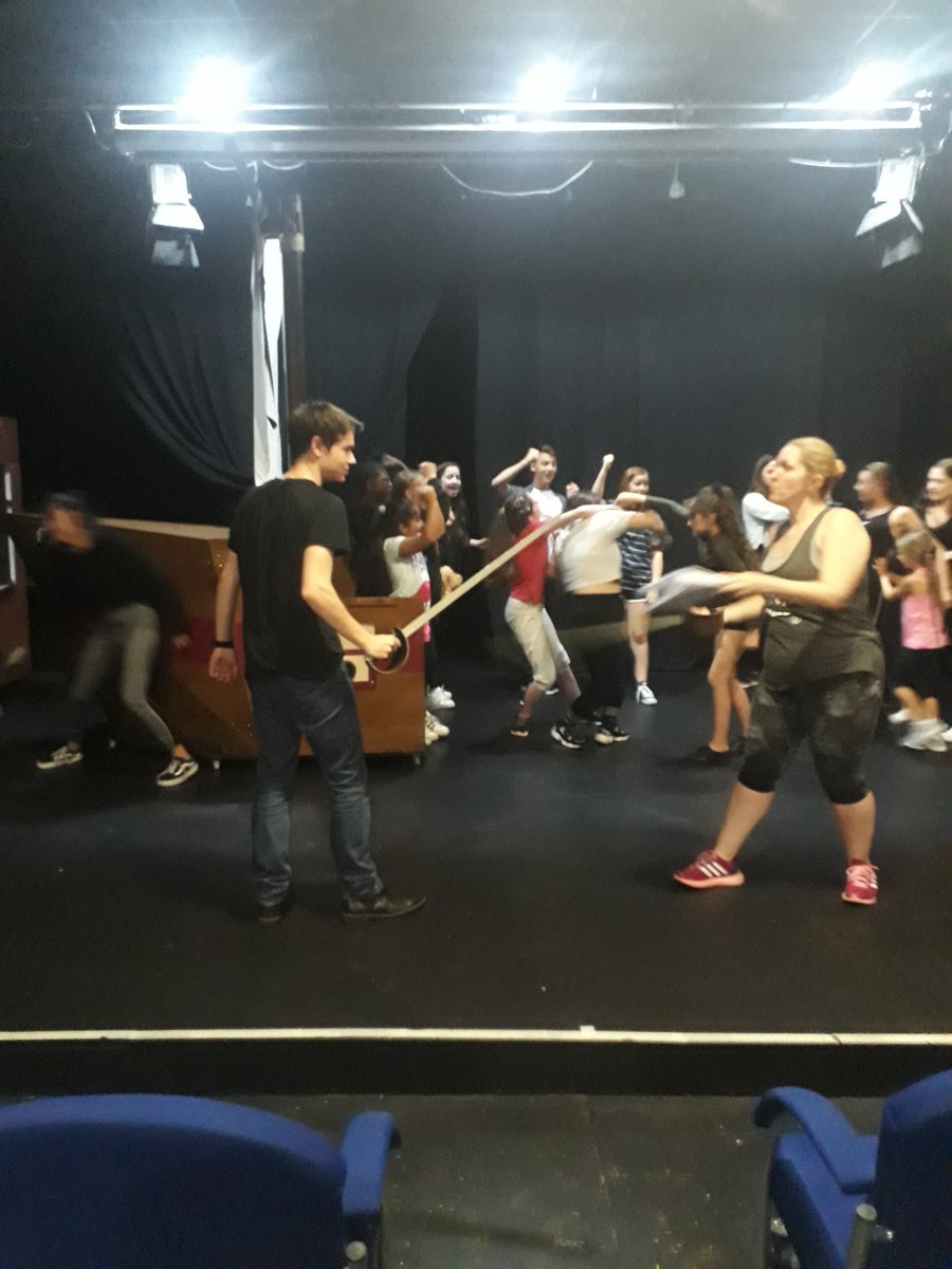 musical_pan's tweet photo. Few rehearsal shots from todays fight scene! 👊 getting very close now - get booking those tickets if you havent already!  @BlueOrangeThtr 🧚‍♀️ https://t.co/bOrBo2hrua https://t.co/pM1MWOVSjo