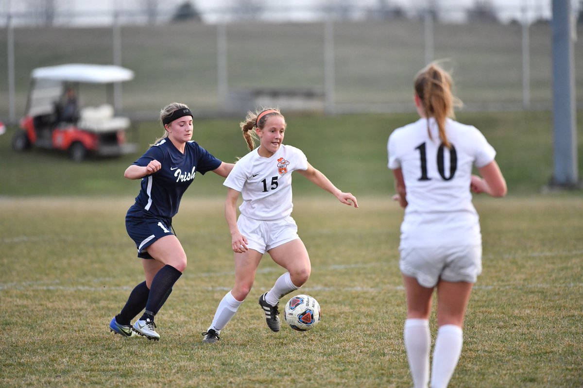 katymquinn's tweet photo. I’m so excited to continue my academic and soccer career at Southern Illinois University- Carbondale! Thank you to my family, teammates and coaches who have helped me get to where I am today! #GoDawgs 🐶❤️⚽️ @SIU_Soccer @LadyIronSoccer @ILFireJrs https://t.co/fZOG3q9PXO