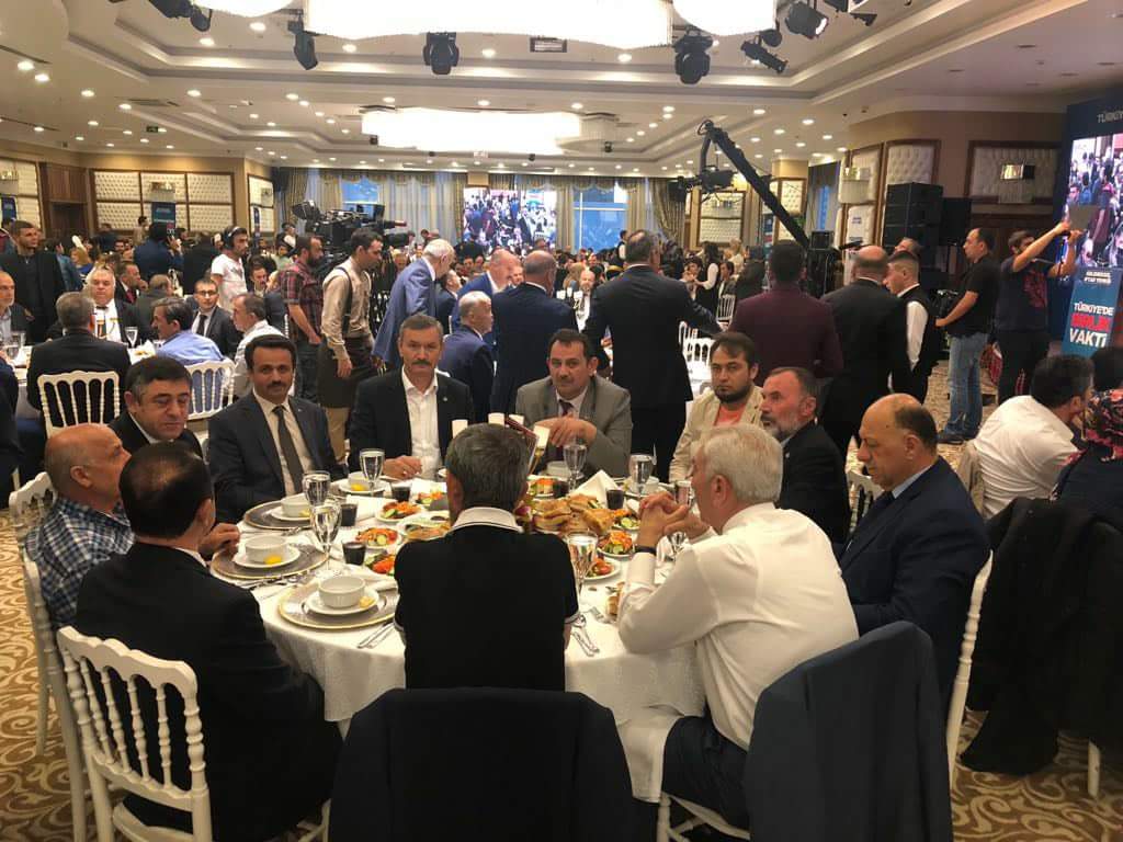 Geçmiş Nizam-ı Alem ( Alperen Ocakları) Genel Başkanımız, Partimizde üst düzey görevlerde bulunmuş Sn. Tuna Koç başkanımıza Yüce Allah'tan şifa diliyoruz.