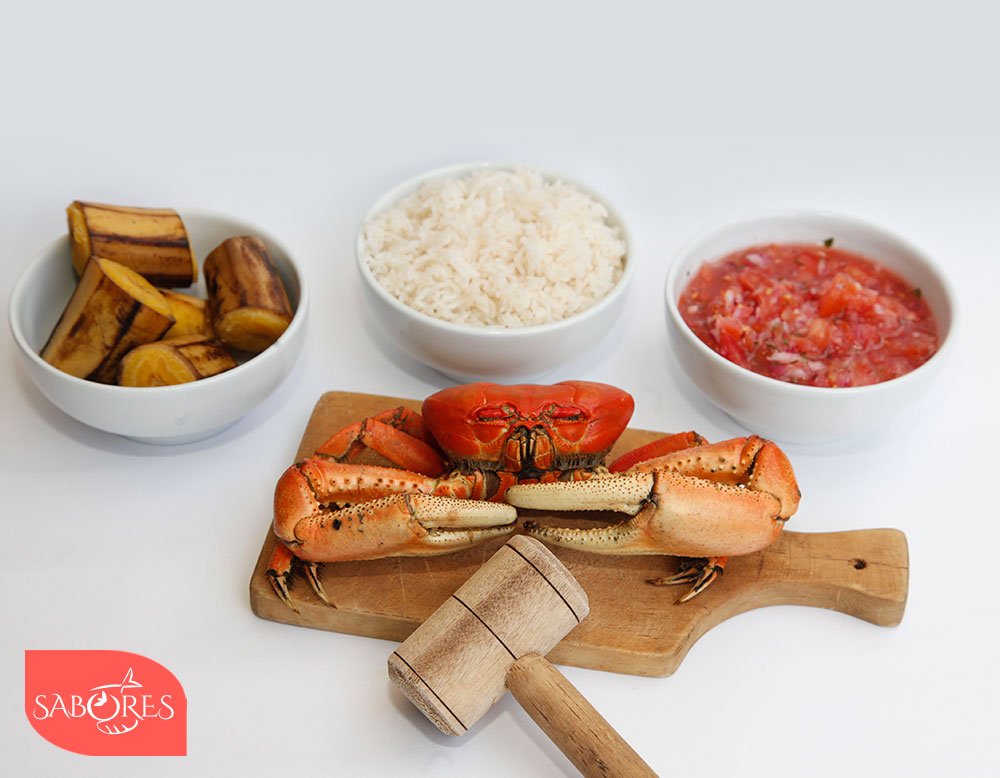 saboresec's tweet photo. En Quito y Guayaquil, los locales amplían las recetas de sus cangrejos. Recorrimos varios de ellos en búsqueda de su oferta y aquí las mostramos para que vayas a probarlas » https://t.co/ZqQB5ClMdA https://t.co/feMj5PqsH0
