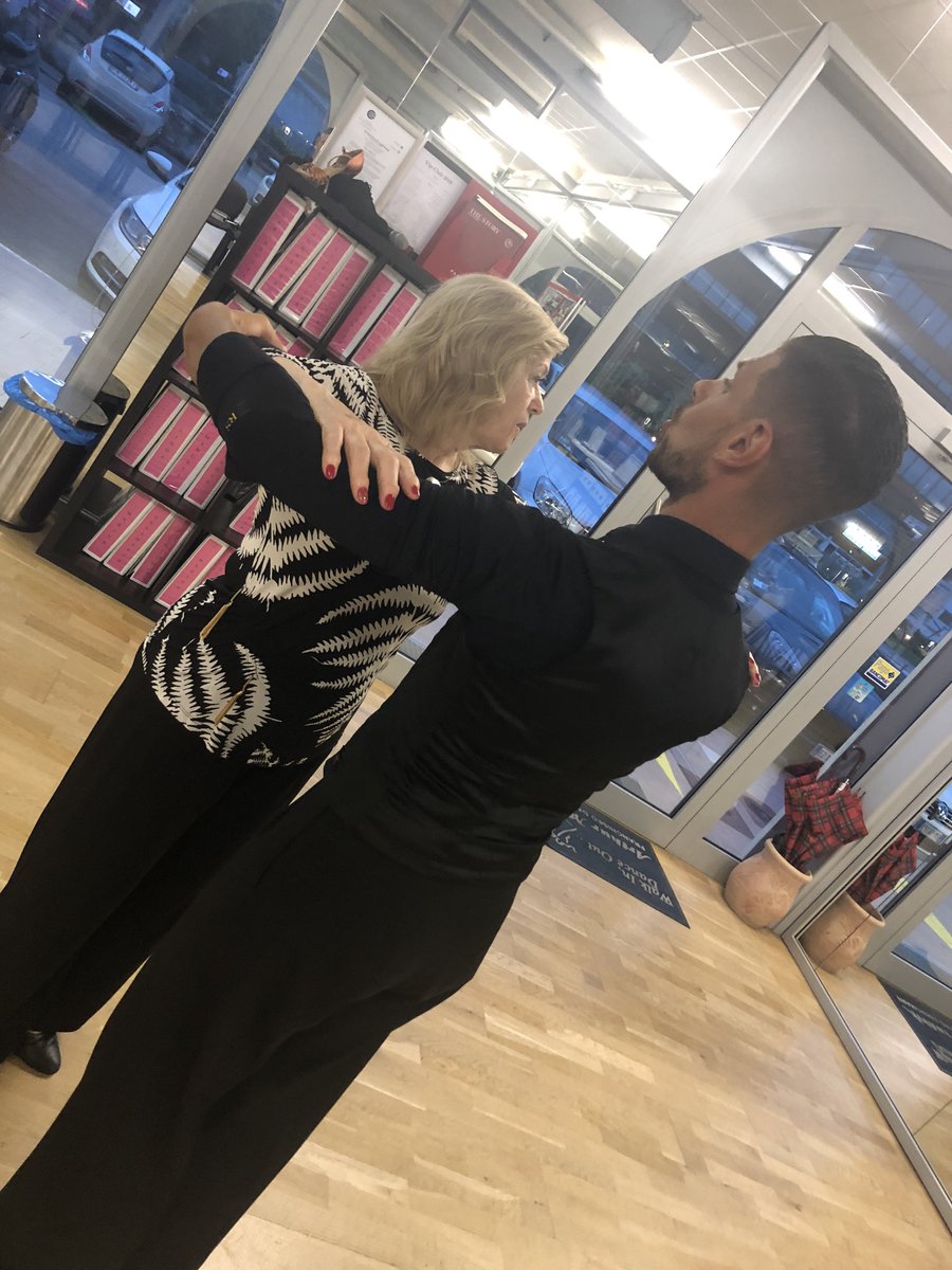 ArthurMurrayVR's tweet photo. #dance #arthurmurraylifestyle https://t.co/qihMUoXwMb