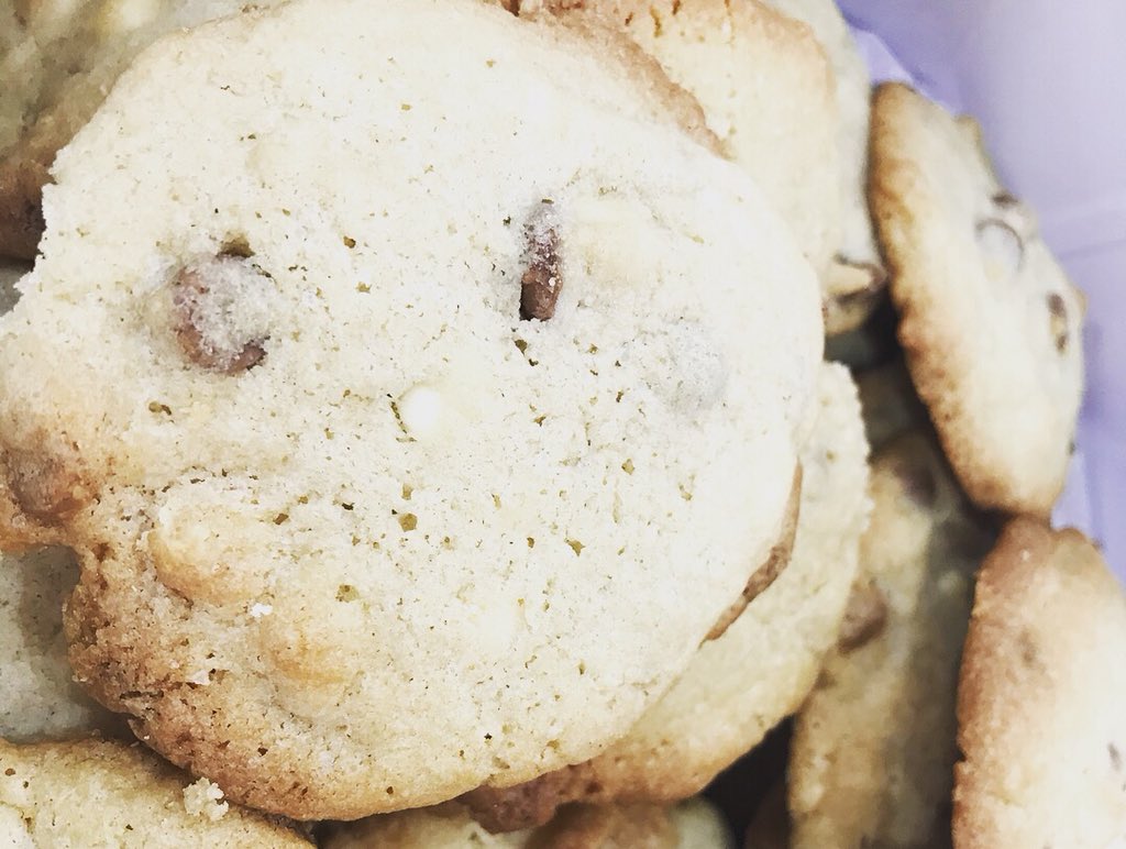 CakesByKinane's tweet photo. A hard day’s work selling cakes for charity! 👩🏼‍🏫🍪👩🏻‍🏫🍪 @MathsStAndrews @StAndrewsRCSec 
.
.
.
.
.
#BackToWork #BackToSchool #InserviceDays #Charity #CharityBaking #MathsTeachers #Cupcakes #Cookies #Traybake #BakersOfInstagram #CakesByKinane https://t.co/rE6R4casW2
