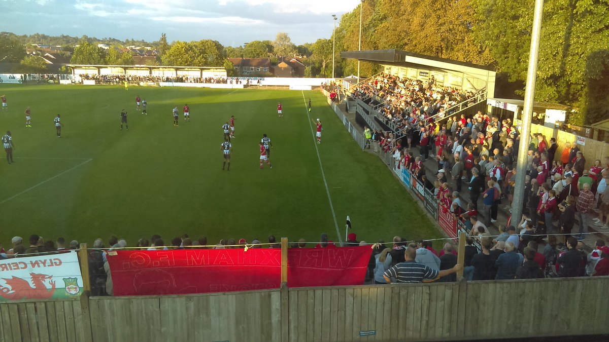 GraemeCopas's tweet photo. The view from Tiser Towers of York Road for @MUFCYorkRoad v @Wrexham_AFC . Big crowd, lots of banners, as expected. @MaidenheadAds https://t.co/uFAAlw1B6a