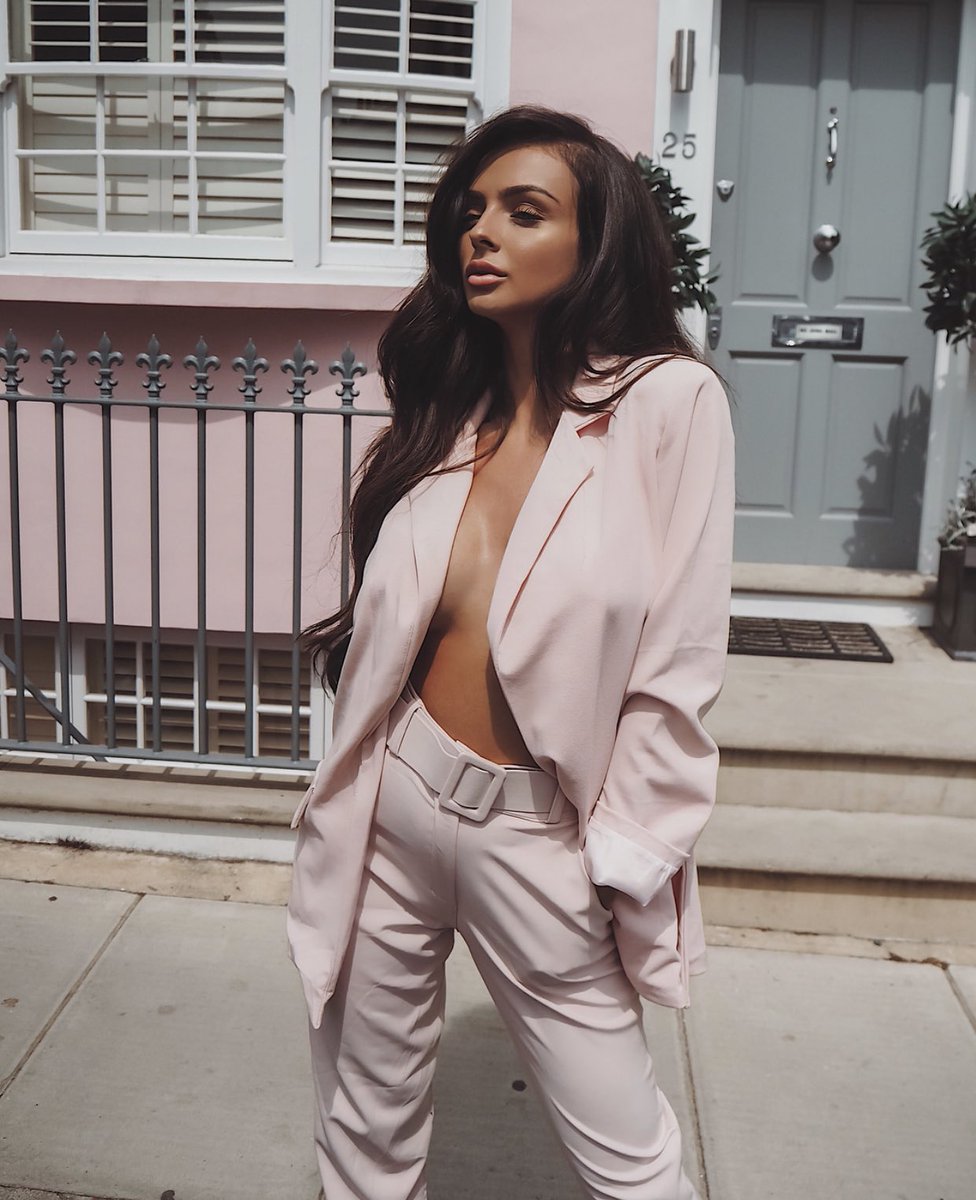 elevation__PR's tweet photo. How to be successful
Focus on your own sh*t 

@kadymcdermottx x @MissyEmpireUK 

#GirlBoss #GirlGang #FemaleBoss #TeamEPR https://t.co/3GYMTyYcTC