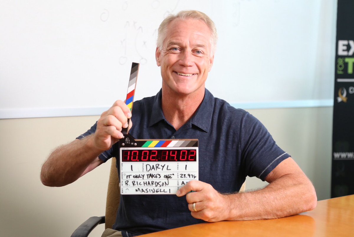 TonyFayPR's tweet photo. Extra Yard for Teachers Week is right around the corner and we have exciting things in store for @CFPExtraYard! 🍏 #ItOnlyTakesOne https://t.co/YfpupU17LK