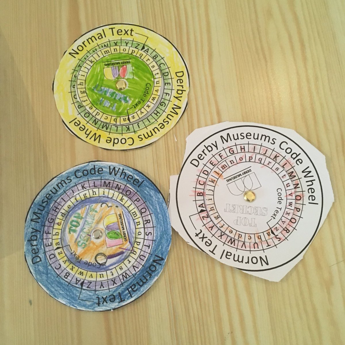 What amazing families (secret agents) we met today <a href="/derbymuseums/">Derby Museums</a> making code wheels. You were all brilliant!! With <a href="/StevieDGlass/">Stevie Davies</a>