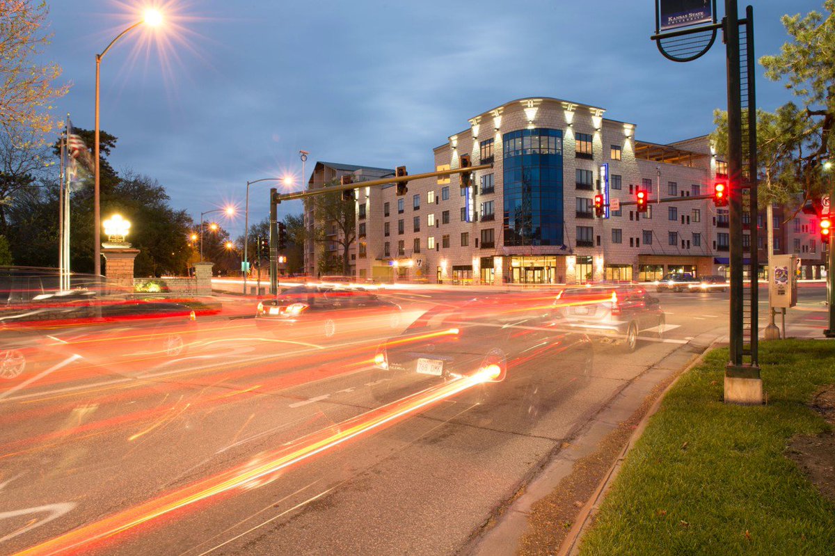 Meet in Manhattan KS tweet media