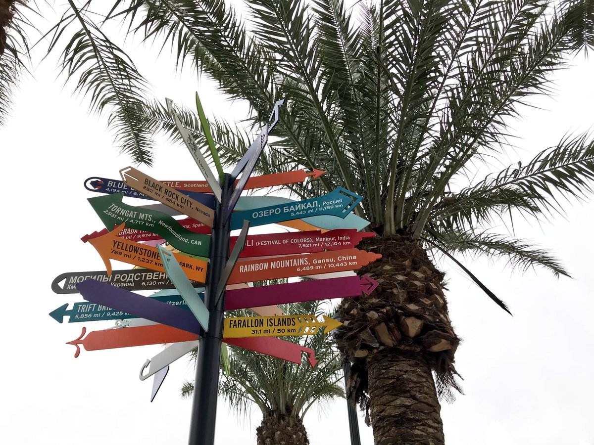 sfcta's tweet image. The Masonic Ave Streetscape Project includes...

- Reallocated road space to calm traffic
- A dedicated raised green bike lane
- New medians + bulbouts
- Bus boarding islands
- Repaving
- More visible traffic signals
- Wider sidewalks
- Better lighting
- A new public plaza