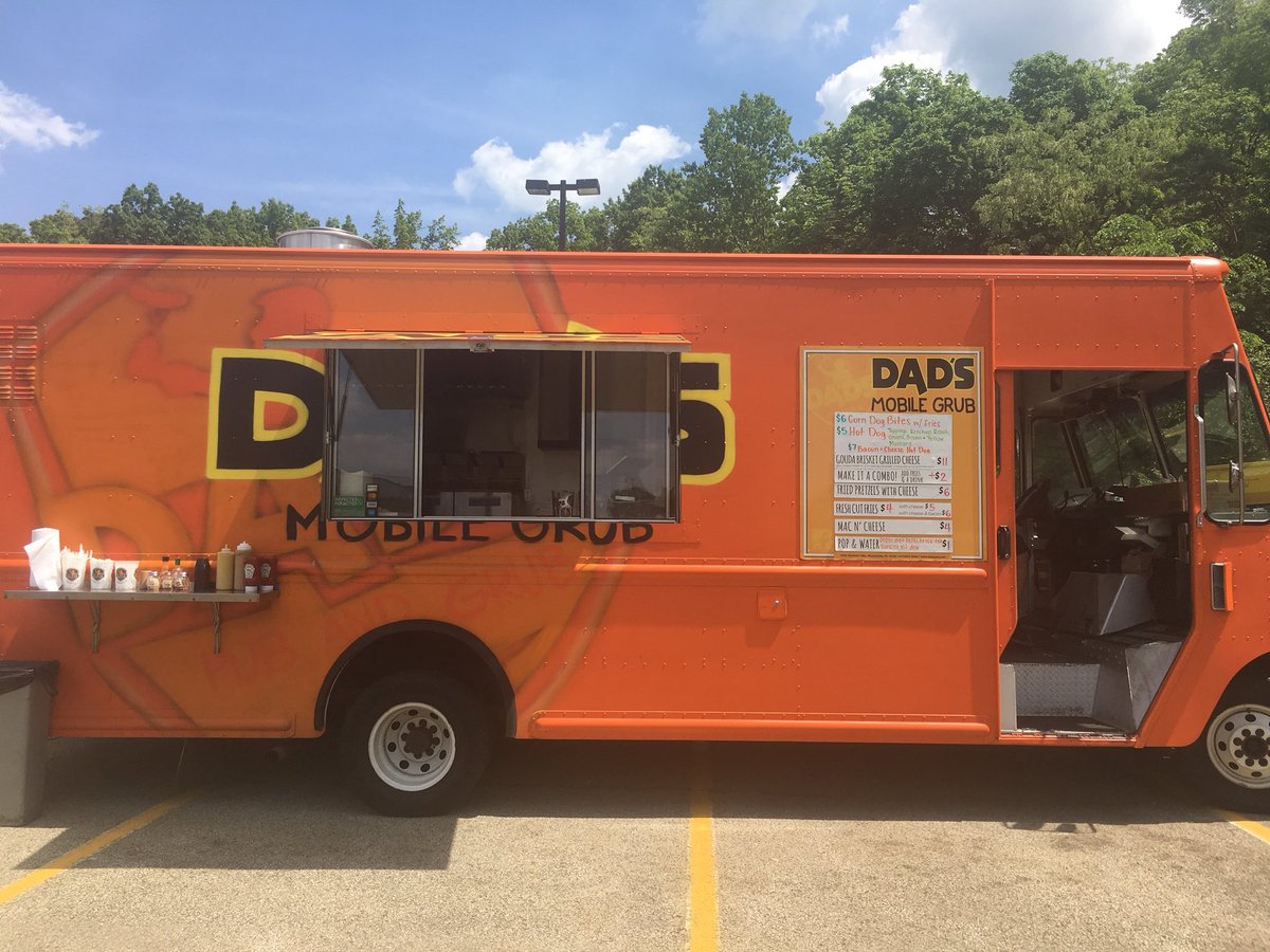 DadPub's tweet photo. WE’RE MAKING OUR MARK! 📍 
Dad’s Mobile Grub will be returning to our future location, 1050 Brinton Road in Braddock Hills (the old Foli’s), on Wednesday, August 15th, from 5-8PM so that you can enjoy our food and meet some of the staff! Can’t wait to see you all there! https://t.co/gwkB5PXRRG