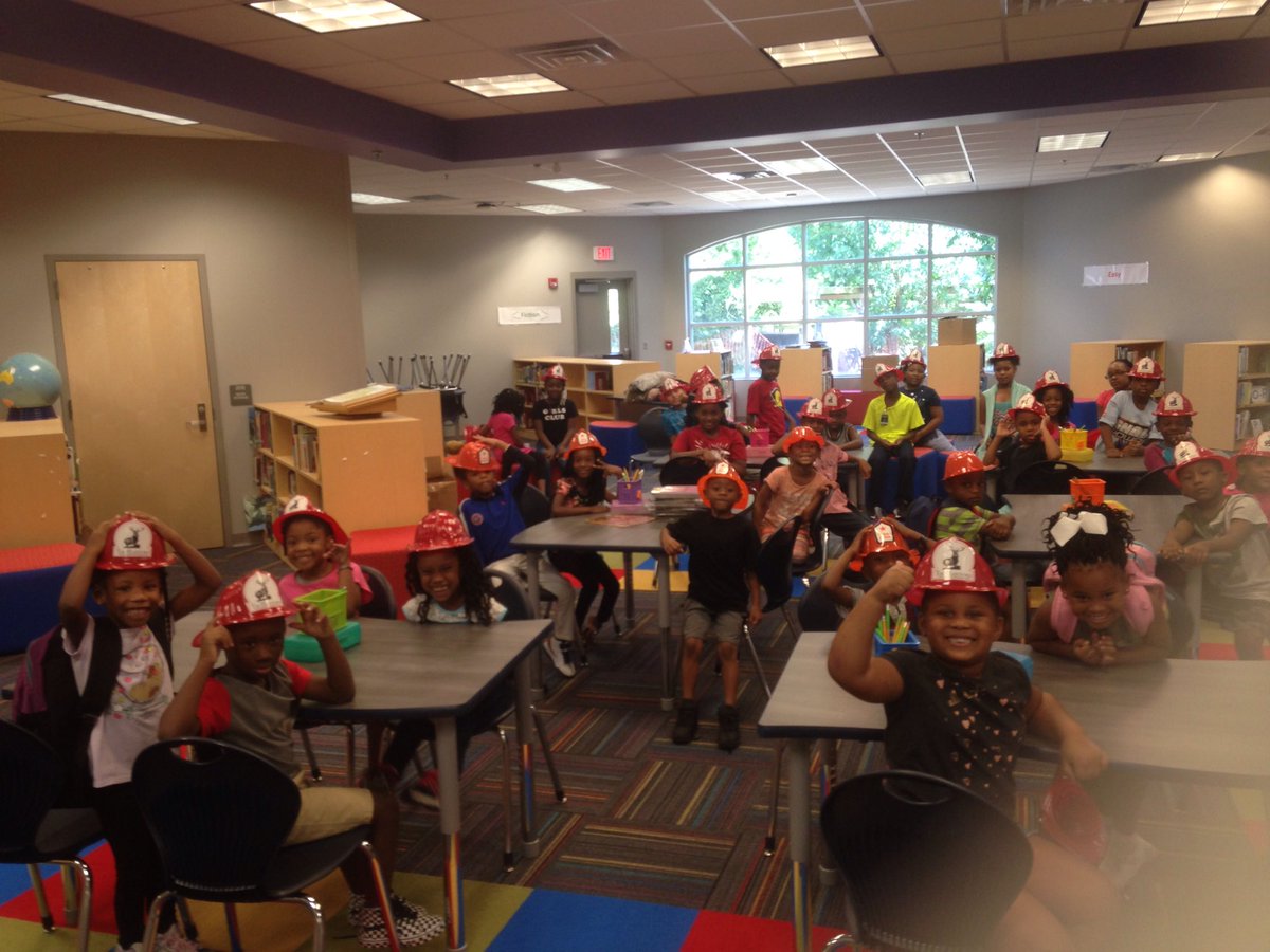 Our classroom fire Marshalls are ready to serve ⁦<a href="/TCSBoardofEd/">T🍏S Board of Ed</a>⁩