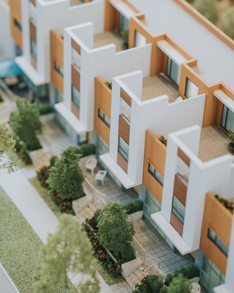 RizeProperties's tweet photo. #Architectural scale models are a great way to get a closer look, with great care and detailed workmanship going into every model. Thanks to everyone who helped make our LINEA presentation centre a success! #RizeTalk https://t.co/wXVugXziaB