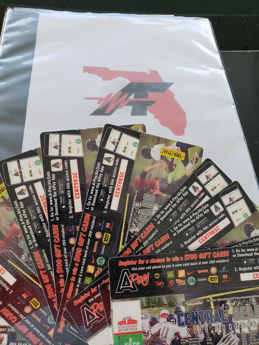 LE_Tampa's tweet photo. Central 🏈 discount cards on sale now! Great kickoff with @coachwarren17 and his squad. See a 🐻 player to get yours today! @Centralbearnews

#Refuse2BeOutworked #Football #Fundraiser https://t.co/cjjrxkK0GS