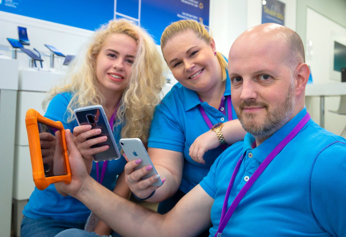 FeelGoodFest's tweet photo. Come & meet the O2 Rochdale team at #FeelGoodFest18 Loads of exciting stuff to see on their stand & COMPETITIONS all day with prizes inc Samsung Gear Fit Pro Smart Watches & Azoomee Family Tablets! @MIDCommsUK https://t.co/9yFhfBh5Ty