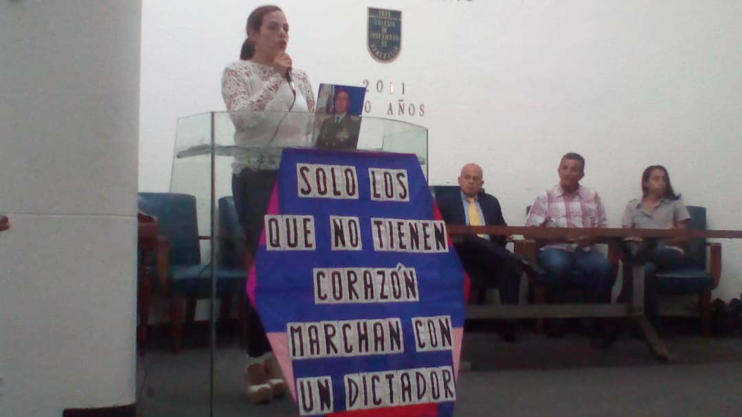 Muestras de apoyo y solidaridad con los militares presos políticos;  #ForoMilitaresPresosPoliticos #Caracas #13Ago