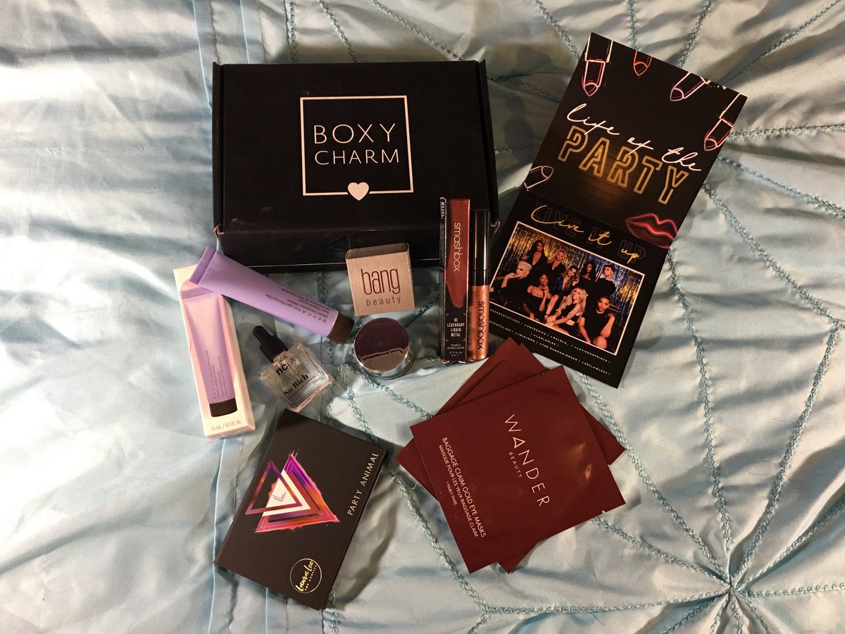 Twilightgrl1987's tweet photo. New post up on my blog! It's my @boxycharm for this month. Check it out if you want to know if I was happy with it. https://t.co/G2BzM84ohE  #BoxyParty #boxycharm #boxymail #MakeupAddict #lovemakeup https://t.co/ewTqk7SzOP