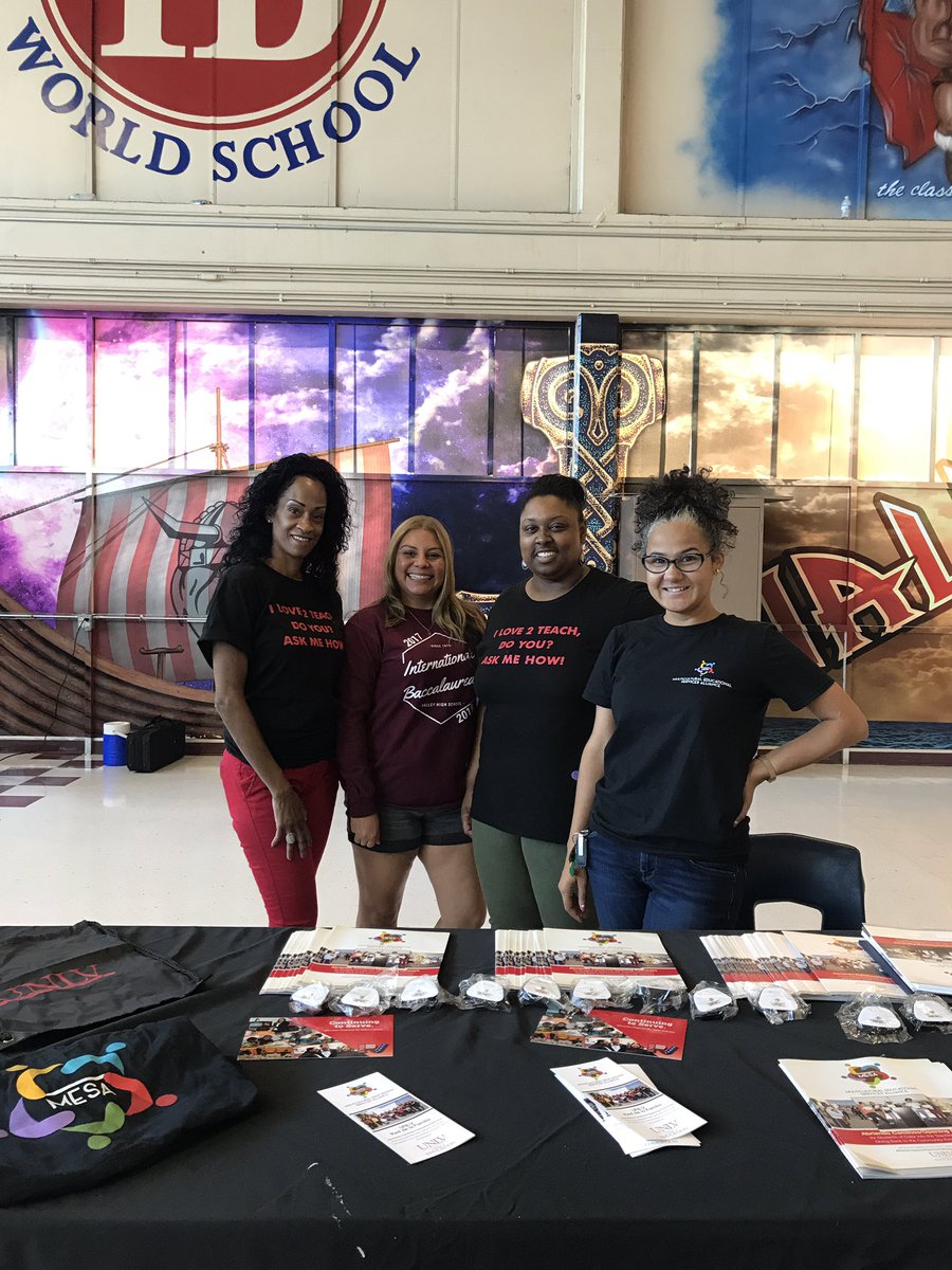 MESAmeUNLV's tweet photo. #Love2TeachLV was back in our high schools last week meeting new and returning students. Can't wait to start working with you all #MESAme #UNLVMESA https://t.co/VZSlKvHOBE