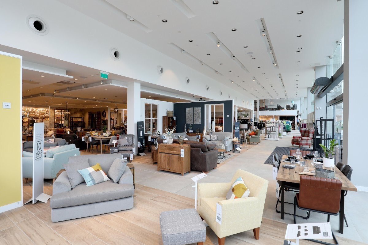 M_W_Maddox's tweet photo. A busy day @intuMerryHill - @Typoshop fitting out @McDonaldsUK fitting out &amp; new 75,000 sqft @nextofficial store opens! @intugroup @JLLUKRetail @CBRERetail https://t.co/az4RXehAz6