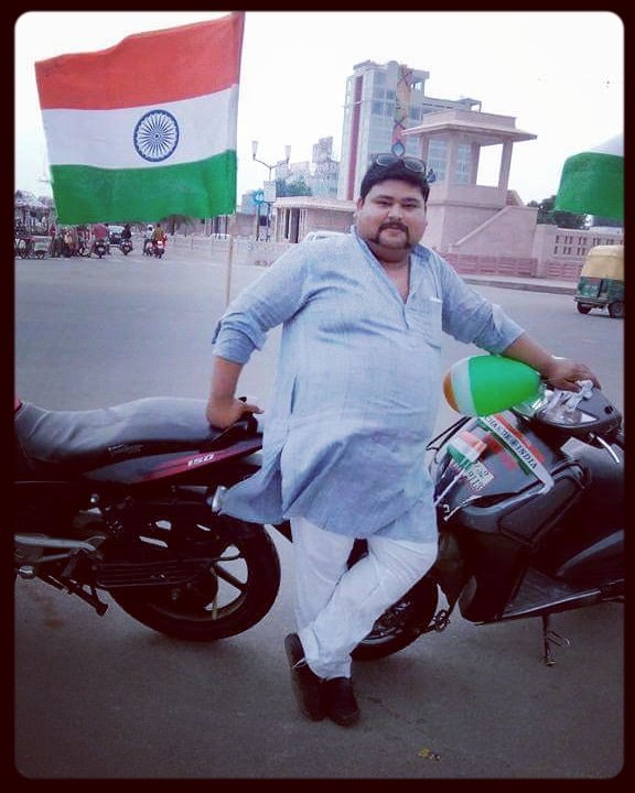 saran_tiwari's tweet photo. #happy_independence_day to all of you #independence #tricolor #costume #photogenic #photography #tiranga #merishaan #merijaan #hindustaan #hindustaani #indians #15august #trending #trendingnow #bloopers #countonme #costume #costumelover #designers #conceptstore #costumesense https://t.co/IM3MqUa9WJ
