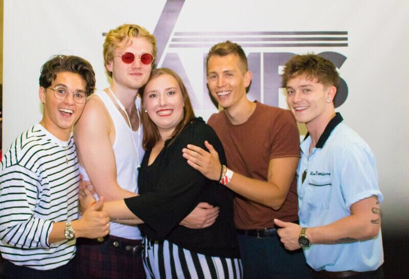 closertris's tweet photo. There’s no one I love more than these 4 boys and I honestly couldn’t imagine my life without them! Thank you for everything, I’m forever grateful @TheVampsband ❤️

{@TheVampsJames} https://t.co/hAyZ1Y6Fe1