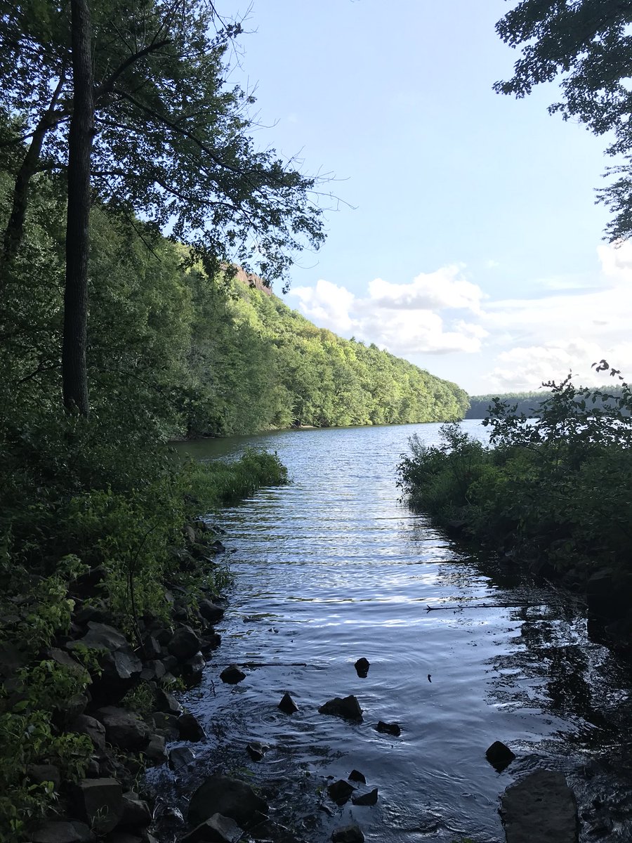 Ray_Ban_Vision_'s tweet photo. Nature is one thing I’ll always love about CT https://t.co/Cnumxsot2Y