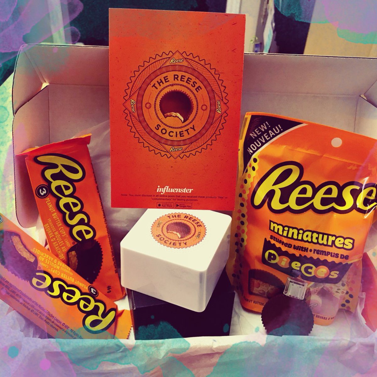 LeslieVonBotox's tweet photo. #ReeseSociety #Contest #Complimentary @ReeseCanada @InfluensterCA https://t.co/U1ZwOWnOHp
