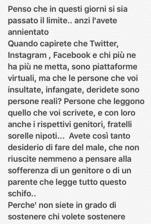 LuanaLu69's tweet photo. Non ho mai scritto nulla sull #clario ma lo schifo che leggo in questi giorni mi ha spinto a scrivere quello che penso ... perché veramente fate accapponare la pelle e rivoltare lo stomaco ... https://t.co/0upgwpsXfB