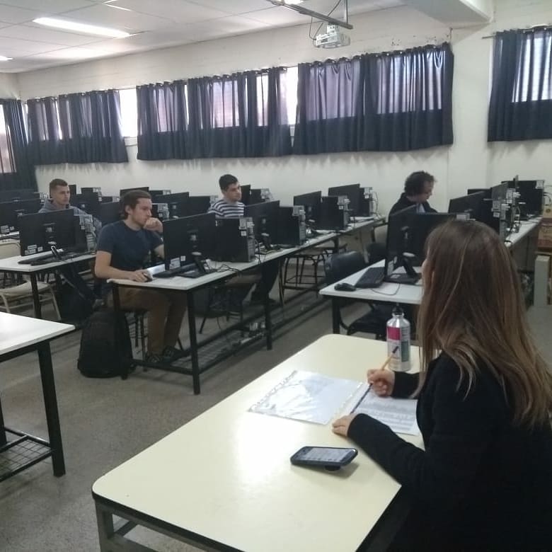 SoleSalasMeT's tweet photo. 🔛 Ayer y Hoy ➡ Gran Jornada de CERTIFICACIÓN @Plan_111mil 💻 en #Córdoba #ríocuarto #villamaría
👌Más #FuturosProgramadores p/ la industria del #Software 👧💻👦 GRACIAS a todas las Sedes!! @ExactasUNC @utncordoba @AERCAvm @IngenieriaUNRC #Oportunidades #Java #SQL https://t.co/Afi8d19tPU