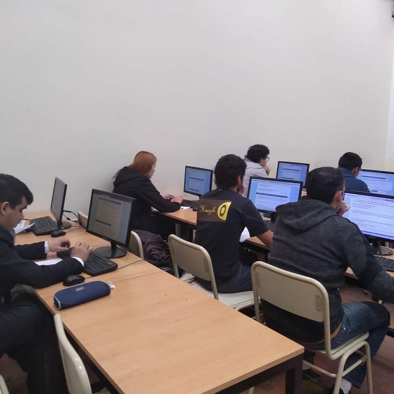 SoleSalasMeT's tweet photo. 🔛 Ayer y Hoy ➡ Gran Jornada de CERTIFICACIÓN @Plan_111mil 💻 en #Córdoba #ríocuarto #villamaría
👌Más #FuturosProgramadores p/ la industria del #Software 👧💻👦 GRACIAS a todas las Sedes!! @ExactasUNC @utncordoba @AERCAvm @IngenieriaUNRC #Oportunidades #Java #SQL https://t.co/Afi8d19tPU