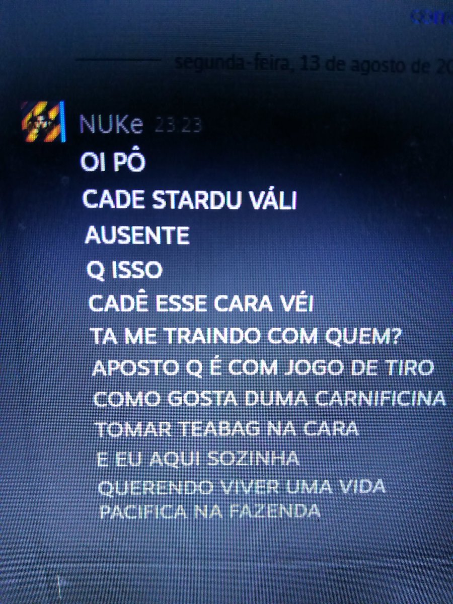 natiikul's tweet photo. Isso q da ter namorado psicopático do jogo de tiro... @VicentePinto Stardew Valley mto mais importante https://t.co/DA4GD5CXwm