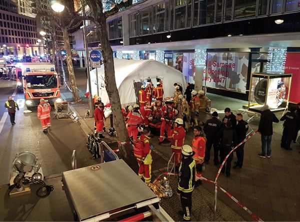 jemsconnect's tweet image. The #vehicleattack on London's Parliament underscores the importance of being prepared for a vehicle to be used as a weapon. This article is an in-depth look at lessons learned from the 2016 Christmas market attack in Berlin, Germany. buff.ly/2P8VfCY