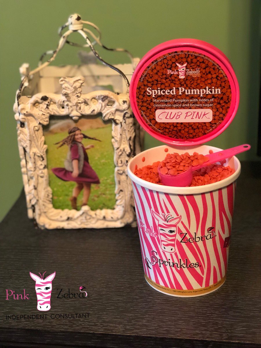 Melissa15705471's tweet photo. This smells amazing! 2 $10 jars available for local pick up. Samples also available! #pinkzebrahome #pinkzebraspicedpumpkin #paisleysseptemberspick https://t.co/xgNvXn8Wmh