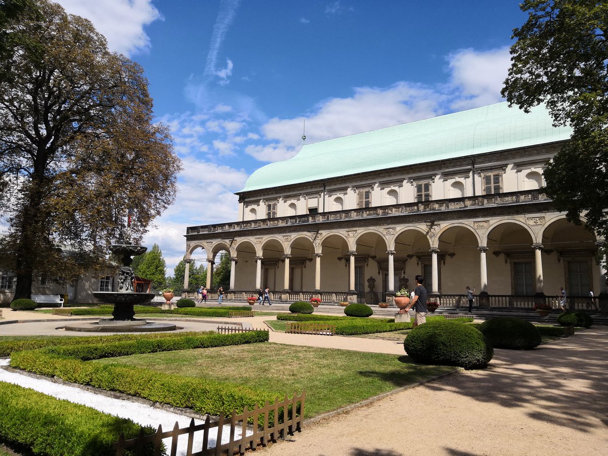 DaInPrag's tweet image. Die schönsten Gärten in Prag
pragmitherz.blogspot.com/2018/08/die-sc…