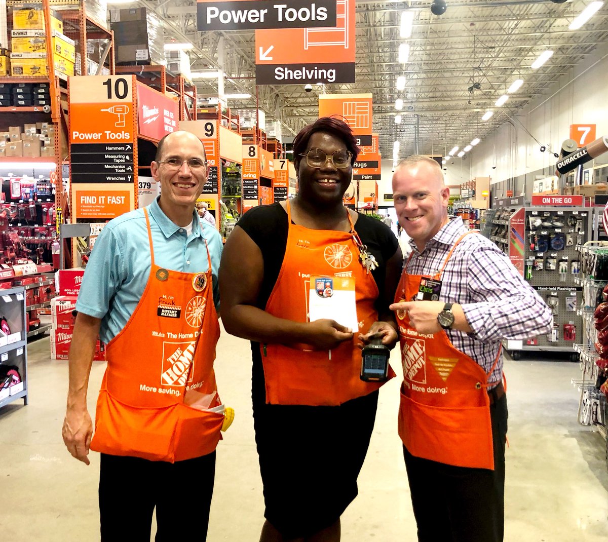 WallaceLaFont's tweet photo. Great walk today with Chris Berg at Harahan THD! Thanks to Lexi and James Brunet who were recognized for their outstanding service and drive to exceed our customer’s expectations! @ChrisBergHD @WebbfWebb @DonnieHodges70 @THDRickyDezayas @CreathChris https://t.co/m5VDrBJyum