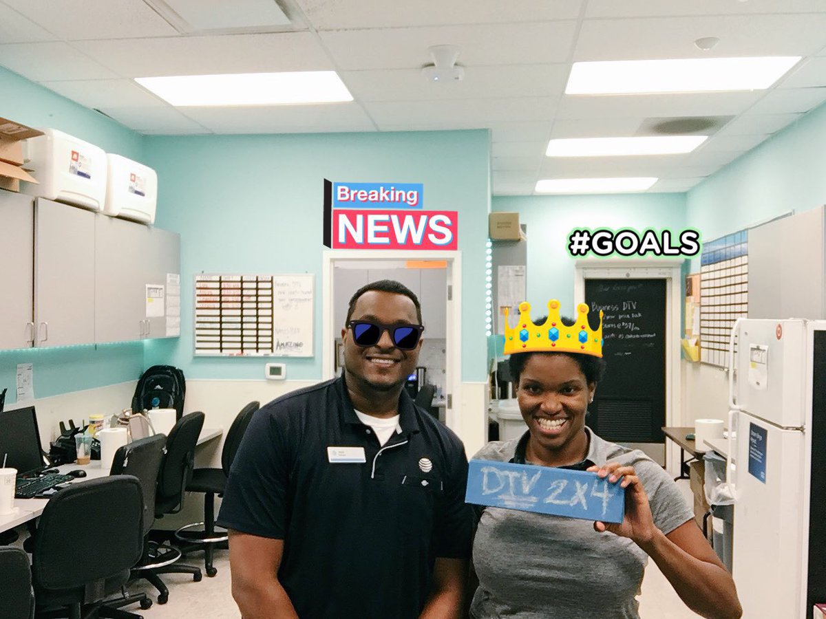 Octavia with 2 DTV Premiums and 2 DTV Nows!!!! #OneFLA #WorldDomination #westcoastwarriors #naplesplaza <a href="/olgabby1/">Gabriela</a> <a href="/efrenfavela/">efrenfavela</a> <a href="/CristySwink/">Cristy Swink</a> <a href="/TonyTisone/">Tony Tisone</a> @Silentjaye340 <a href="/Bronson2017/">Bronson20</a>