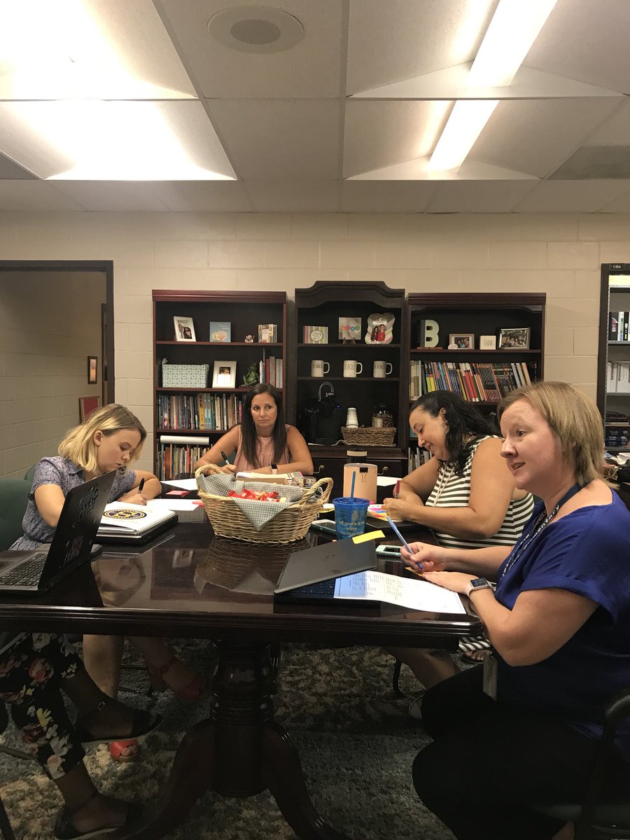 lbailey801's tweet photo. Modeling lessons and creating a culture of collaboration through CCCs. We love our coaches at Sanders!@SandersES1 @kath_bender @laine3kat @katylaine2 #oneteamonegoalsanderssuccess https://t.co/ic2KlOxUm7