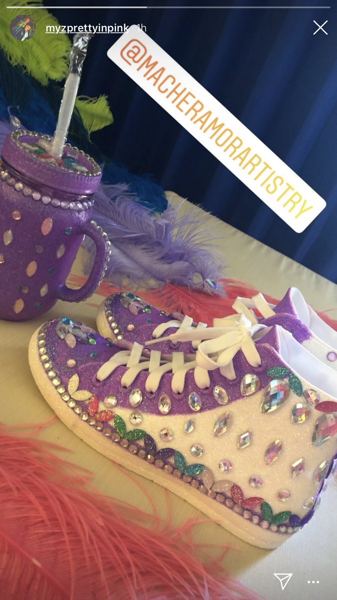AmorMache's tweet photo. @MyzPrettyInPink ready to #FeteInStyle https://t.co/ouKnODxfcq