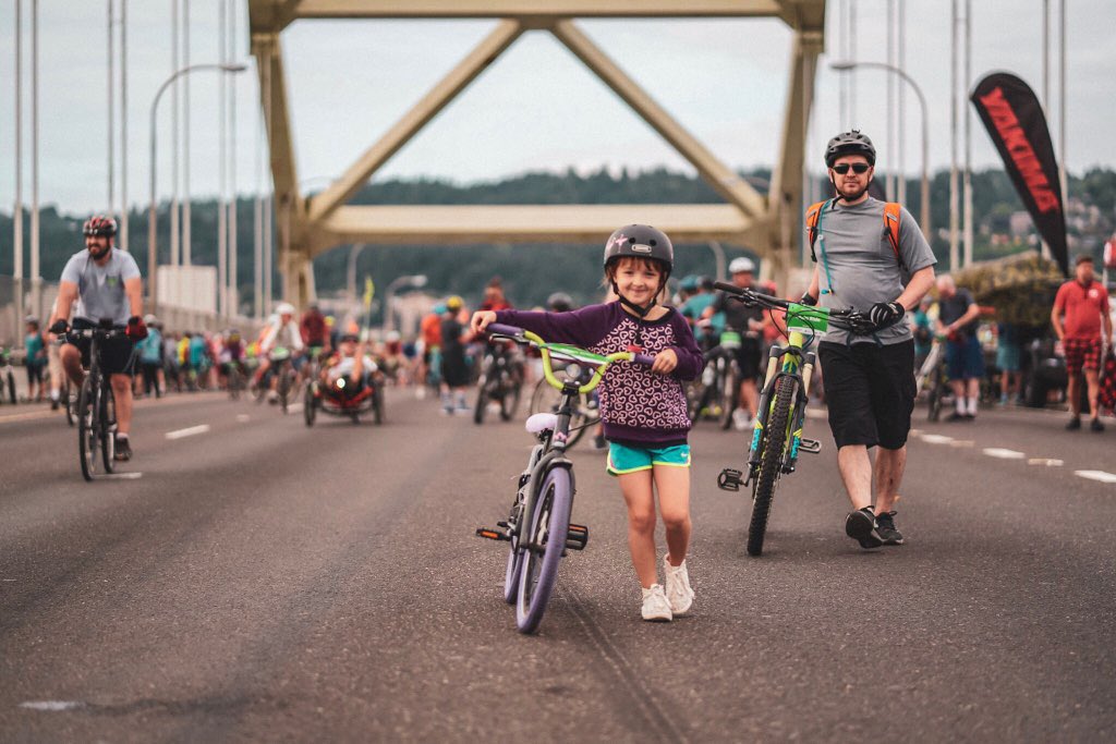 BridgePedal's tweet photo. Some pictures from Sunday’s Providence Bridge Pedal 2018, enjoy! 
#BridgePedal #Portland #Portlandevents #bikeride
Photos captured by @and_rew_and_you https://t.co/jiHAbgPNXs