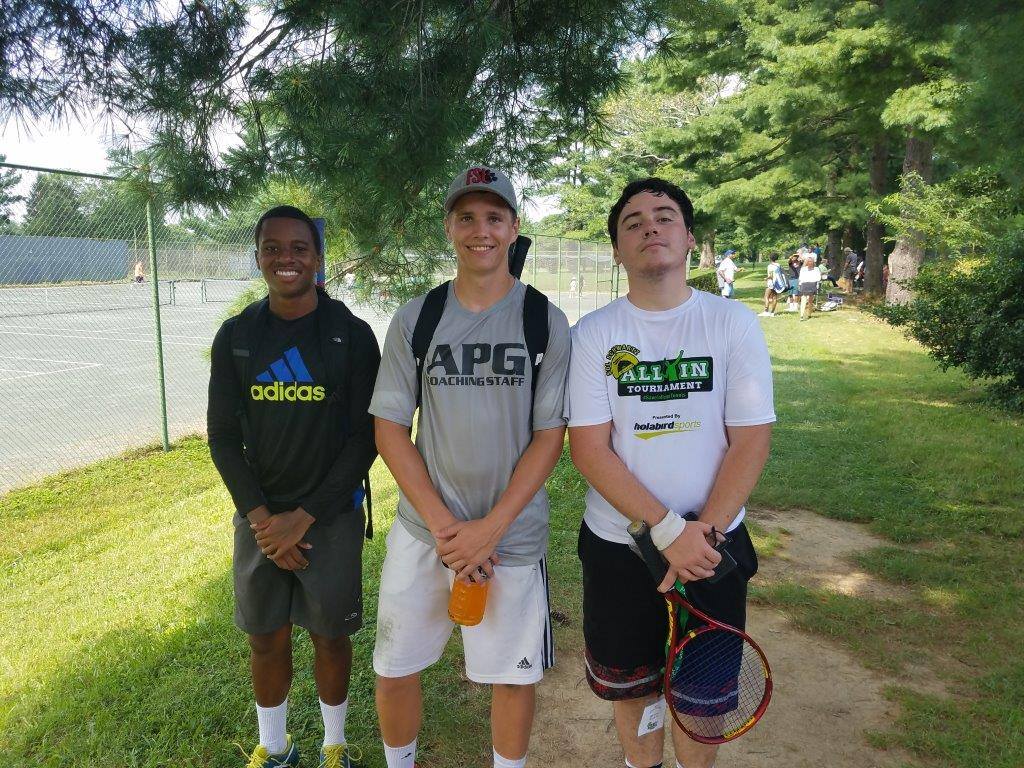 holabirdsports's tweet photo. We had a great time at #theSol tournament (@TheSolUTR). The young competitors put on a show and we're looking forward to next year! Check out our Instagram Story for more coverage!
📷 - https://t.co/TD3fpuTkwA

#SaveCollegeTennis @ParentingAces #tennis https://t.co/Gdjr1cfwnH