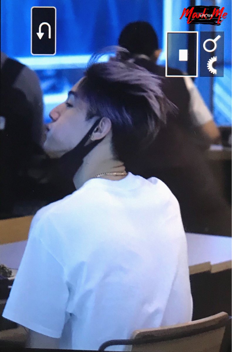 markmarkme9394's tweet photo. Preview 180815 GMP Departure
#GOT7⁠ ⁠⁠ ⁠⁠ ⁠⁠ ⁠⁠ #마크 #갓세븐⁠ ⁠⁠ ⁠⁠ ⁠⁠ ⁠⁠ ⁠⁠ ⁠ #MARK https://t.co/zTDwlxPe0L