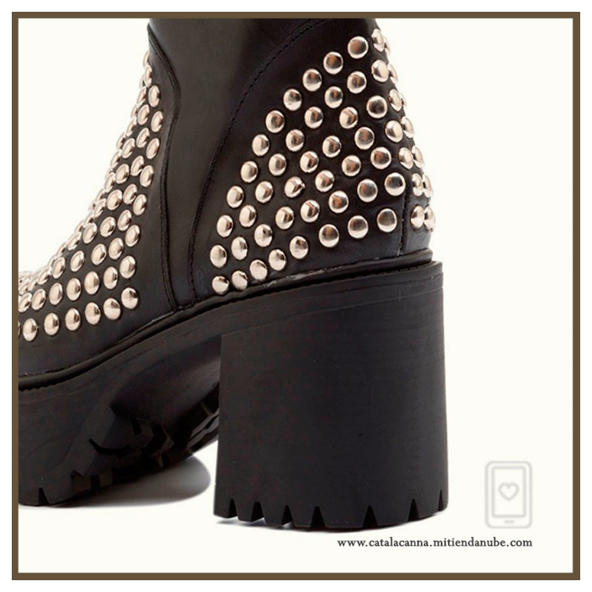 Catalacanna's tweet photo. Tachas y tachitas 🔛 el recurso favorito de esta temporada. En bota o mule, lo encontrás online 🛒 en la tienda de #catalacanna
🤞No te olvides que hacemos envíos a todo el país. https://t.co/CzgTXKaKdi