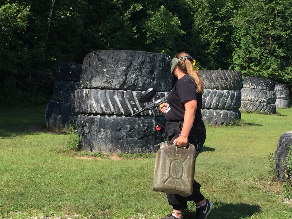 GeorginaPBall's tweet photo. #GirlsPlayPaintball #paintball #summercamp having fun with summer camp @GeorginaPBall https://t.co/ndboh8jGRE