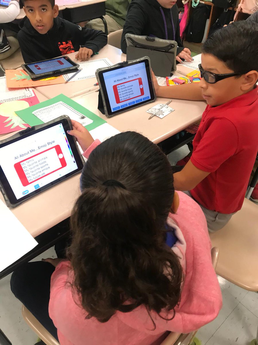 Lisd811News's tweet image. Students @RyanLISD get to know each other with a fun and engaging &quot;All About Me&quot; @Seesaw Back to School activity! Way to go, Ms. Acosta and students!! Keep up the great work!! 👏🎉👏