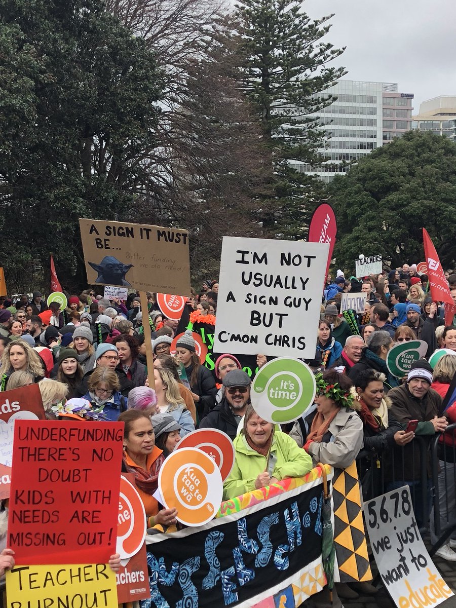 WaltersLaura's tweet photo. Wellington teachers have a strong sign game. Couldn’t find a group better with a set of felts and some cardboard. #TeacherStrike https://t.co/WN3qB3IgYj